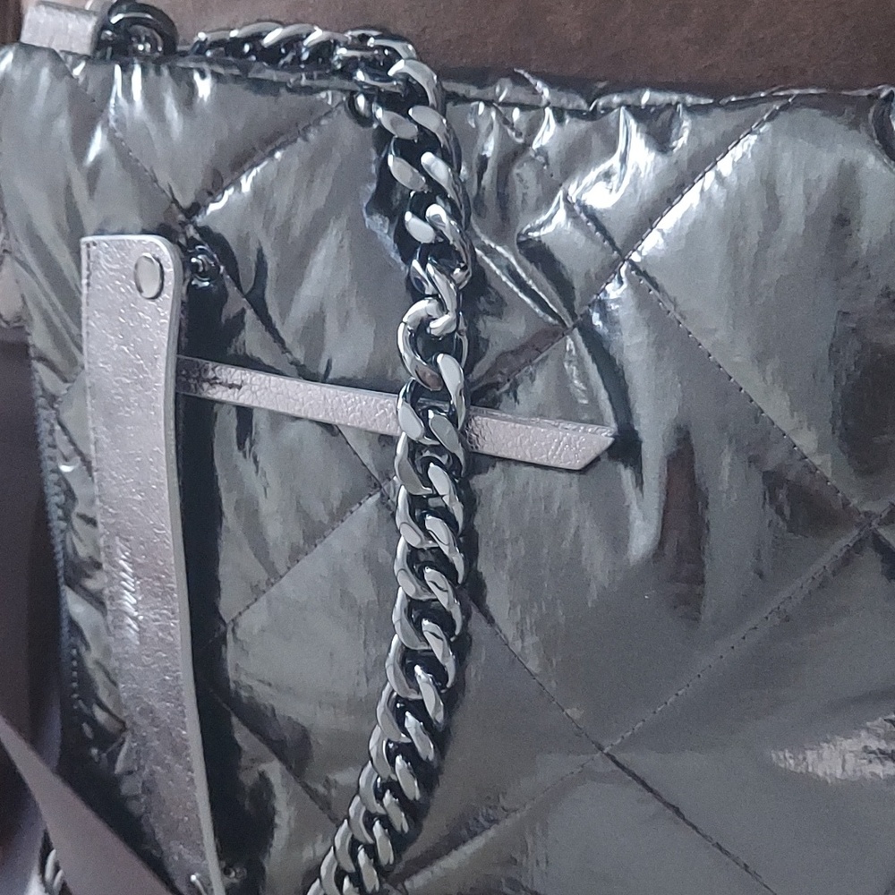 ❤️RESERVED.NWT Retired Rare Madison Flat Quilted Crossbody MZ Wallace - Picture 8 of 13